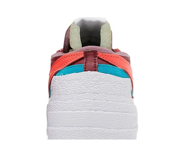 Унисекс кроссовки Nike KAWS x sacai x Blazer Low &amp;#039;Team Red&amp;#039;