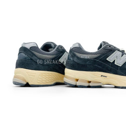 New Balance 2002R Black