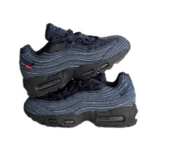 Levi’s x Nike Air Max 95 Obsidian